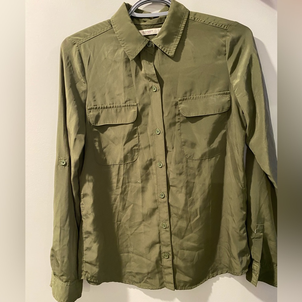 Old navy silky like button up